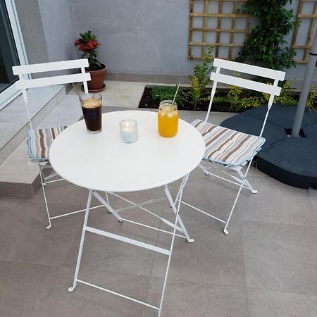 Modern & Cozy Studio W/ Backyard Near City Center 利马索尔 外观 照片